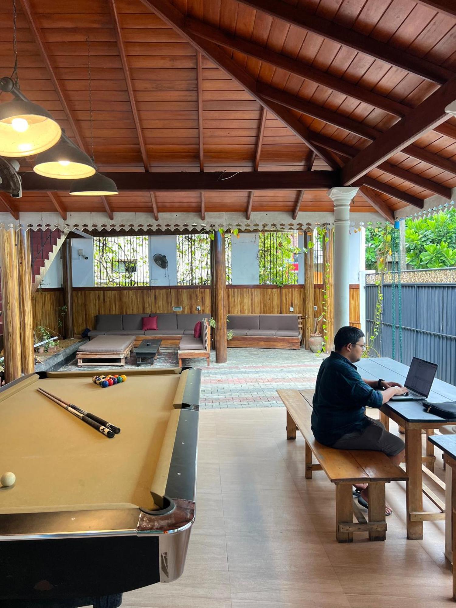 Hari Hari Hostel Weligama Ngoại thất bức ảnh